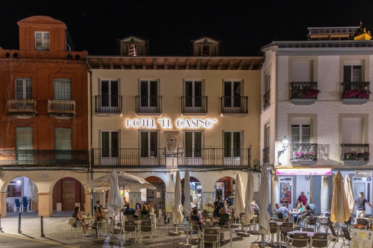 Hotel & Restaurante El Casino Villafranca Del Bierzo Buitenkant foto