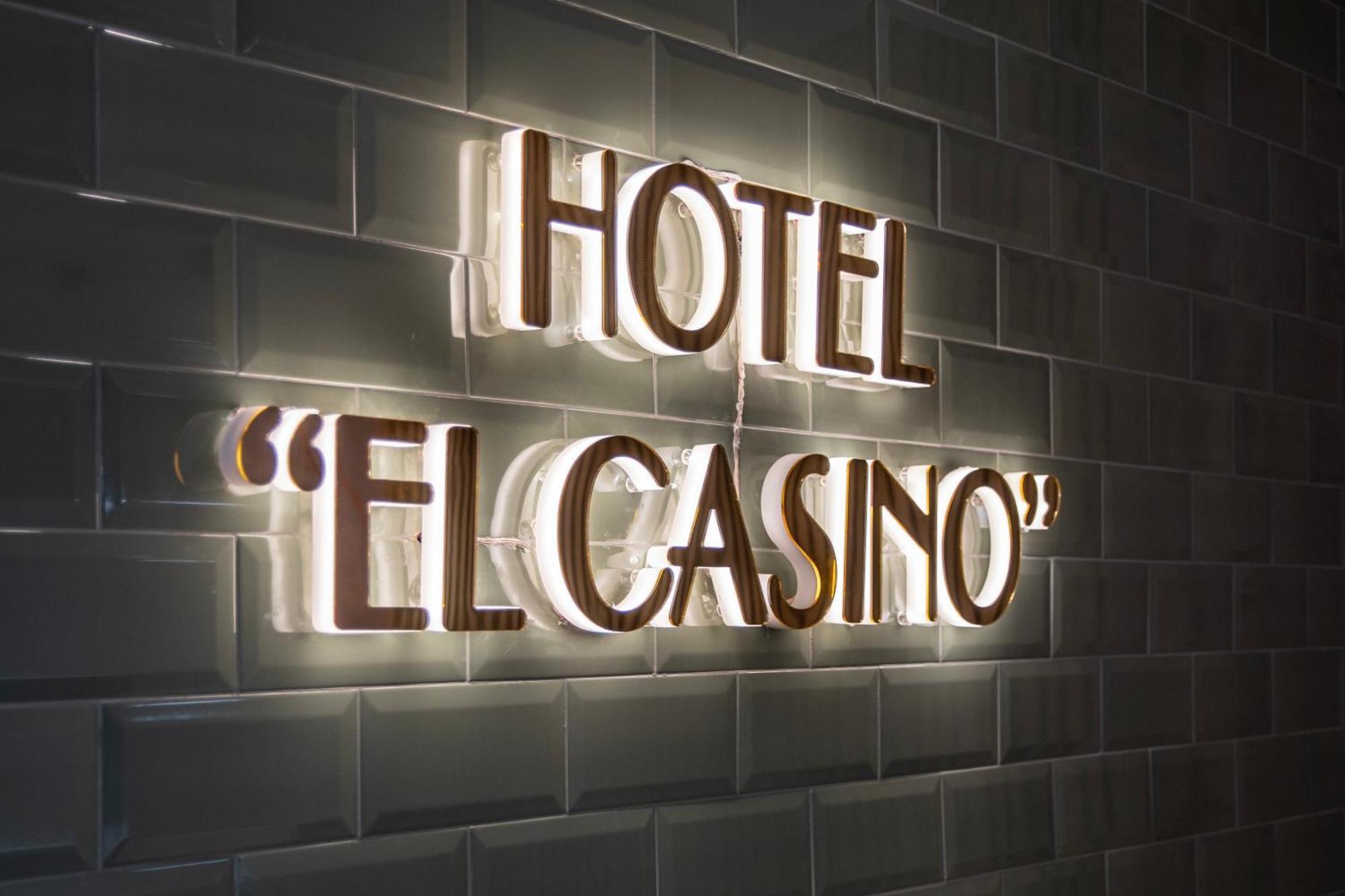 Hotel & Restaurante El Casino Villafranca Del Bierzo Buitenkant foto